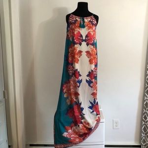 Flying Tomato Flower Patterned Maxi Dress
